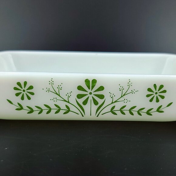 Vintage Glassbake #427 White Daisy Casserole Dish 10.5' x 5" - Picture 6 of 7